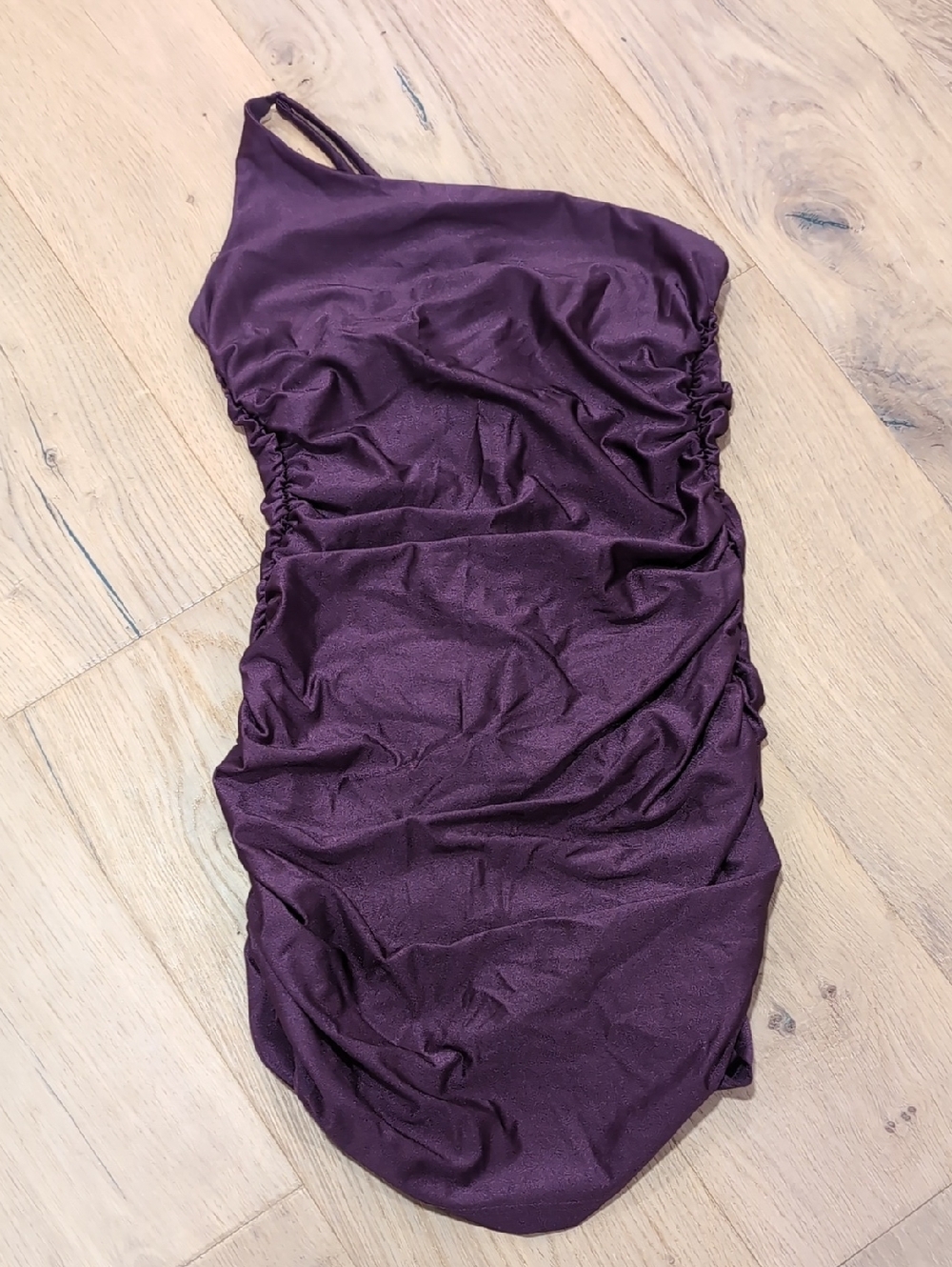 Xtraordinary One-Shoulder Ruched Mini Dress in Deep Plum